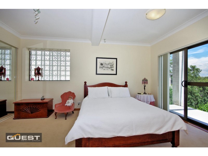 802 Henry Lawson Drive, Picnic Point NSW 2213