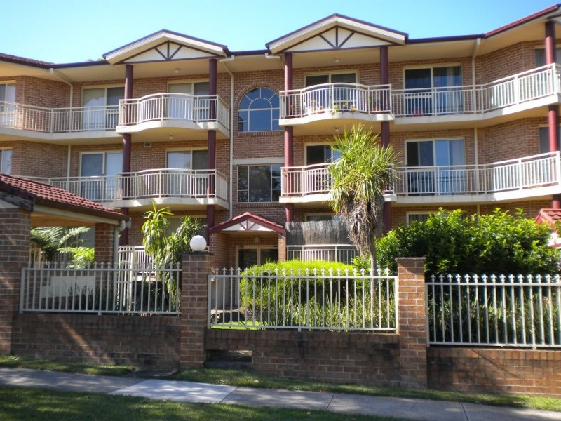 5/25-27 Cairds Avenue, Bankstown NSW 2200