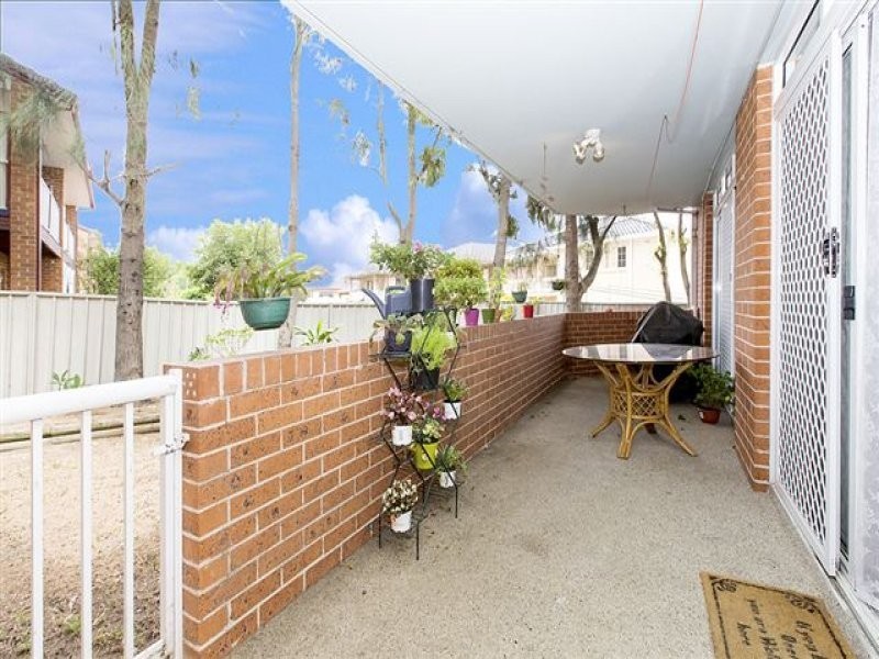 8/28 White Avenue, Bankstown NSW 2200
