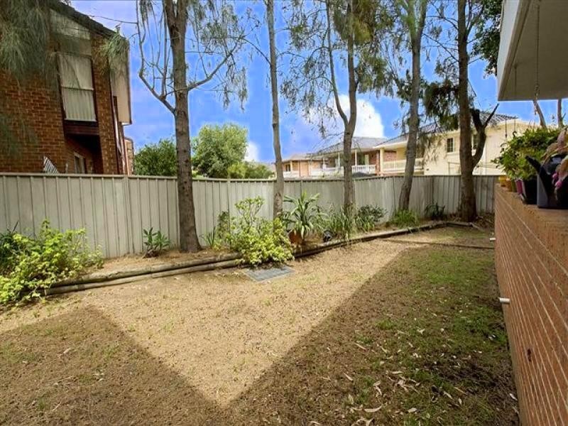 8/28 White Avenue, Bankstown NSW 2200
