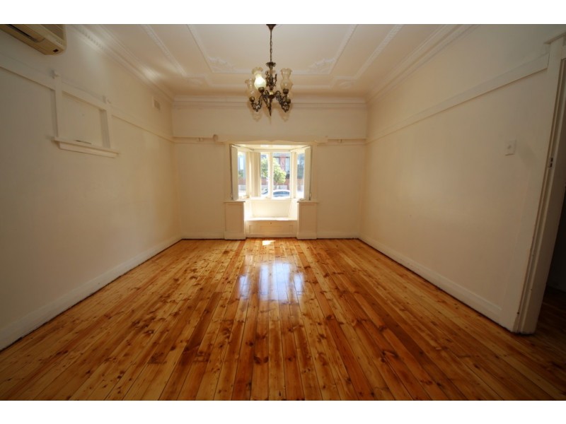 31 Cairds Avenue, Bankstown NSW 2200