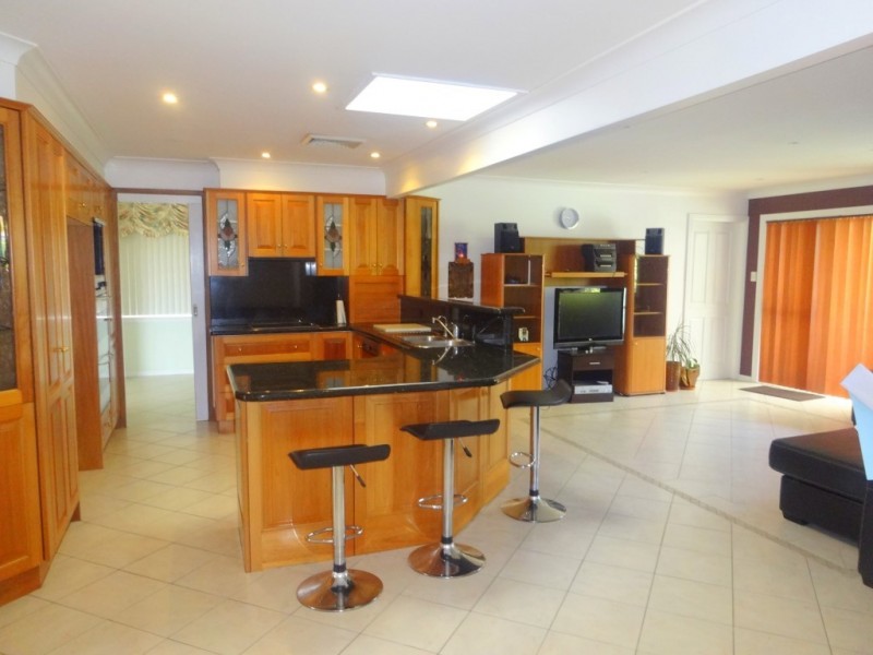 38 Yvonne Crescent, Bass Hill NSW 2197