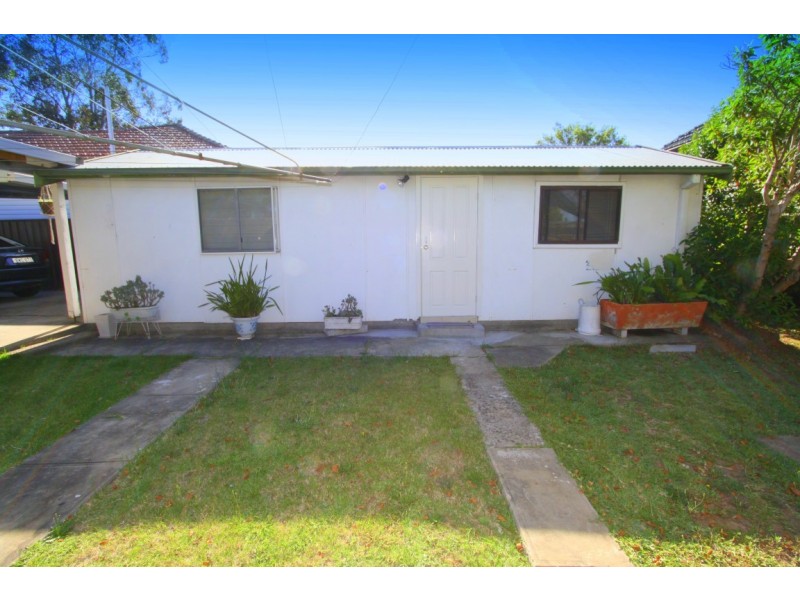 944 Hume Hwy, Bass Hill NSW 2197