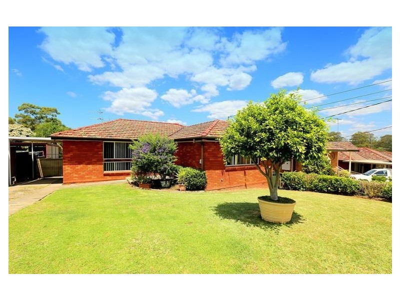 66 Jacaranda Drive, Georges Hall NSW 2198