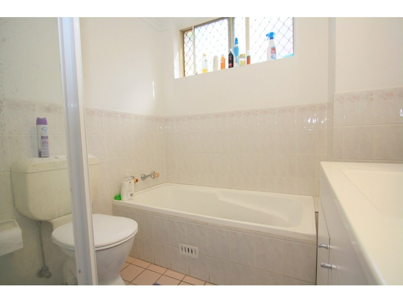 6/18 Weigand Avenue, Bankstown NSW 2200