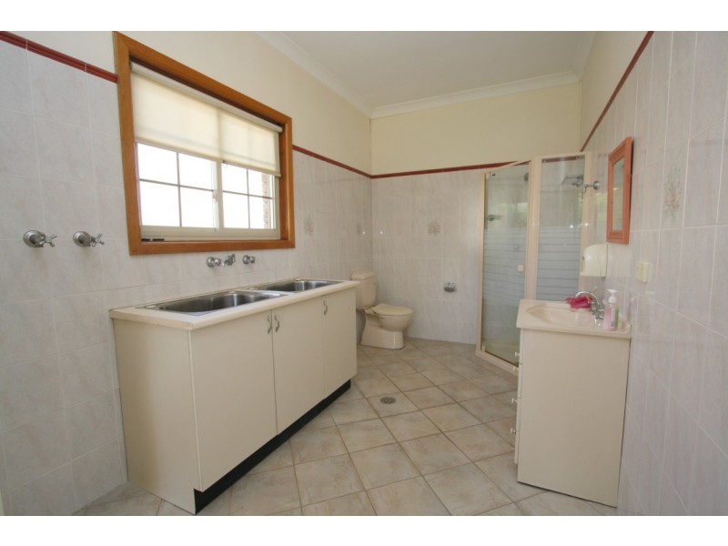 47 Chaseling Road, Greenacre NSW 2190