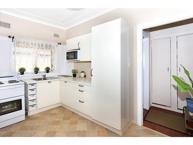 11 Amesbury Avenue, Sefton NSW 2162