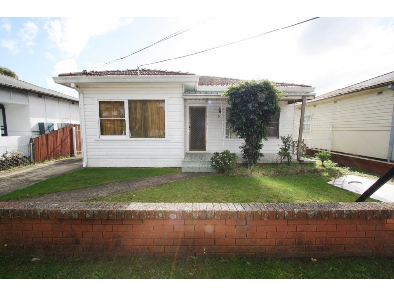 9 White Avenue, Bankstown NSW 2200