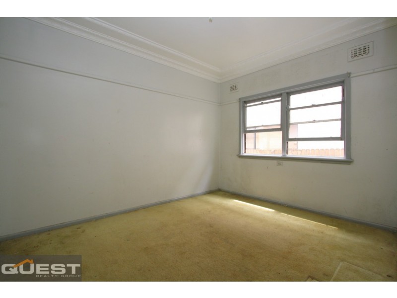 16 Sixth Avenue, Condell Park NSW 2200