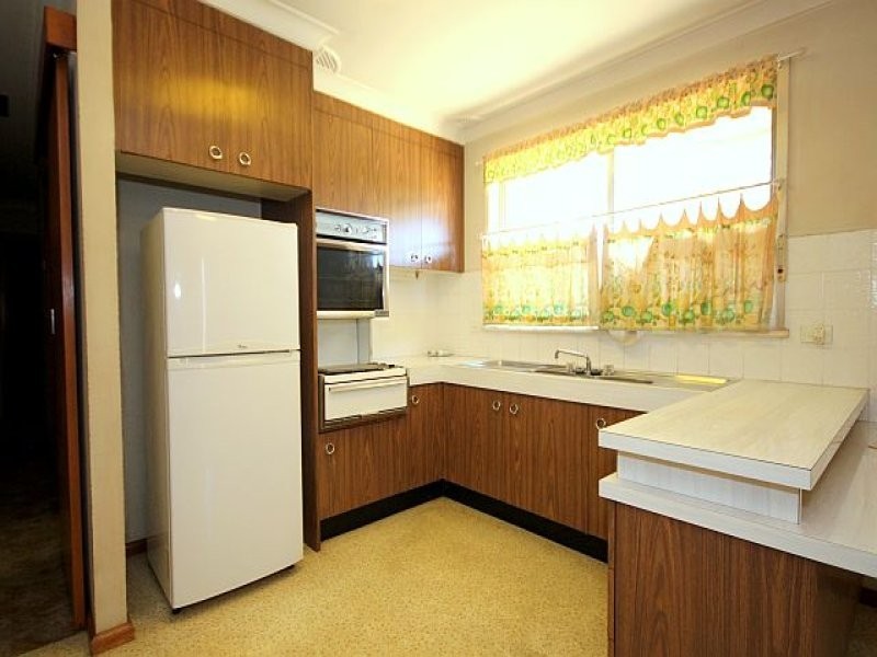 35 Saric Avenue, Georges Hall NSW 2198