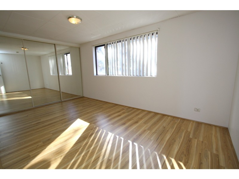 9/1 Haig Avenue, Georges Hall NSW 2198