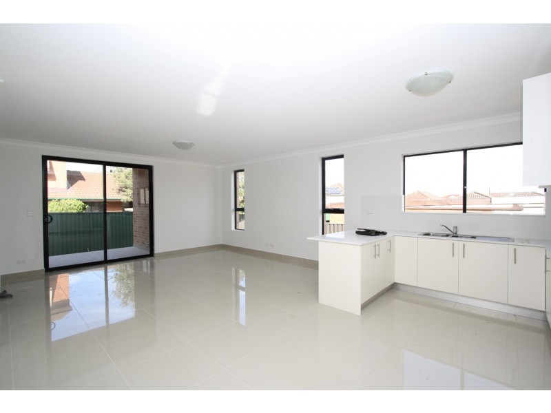 5/5 Resthaven Road, Bankstown NSW 2200