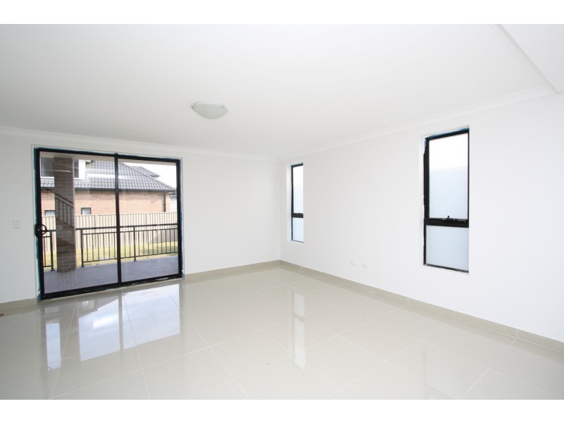 5/5 Resthaven Road, Bankstown NSW 2200