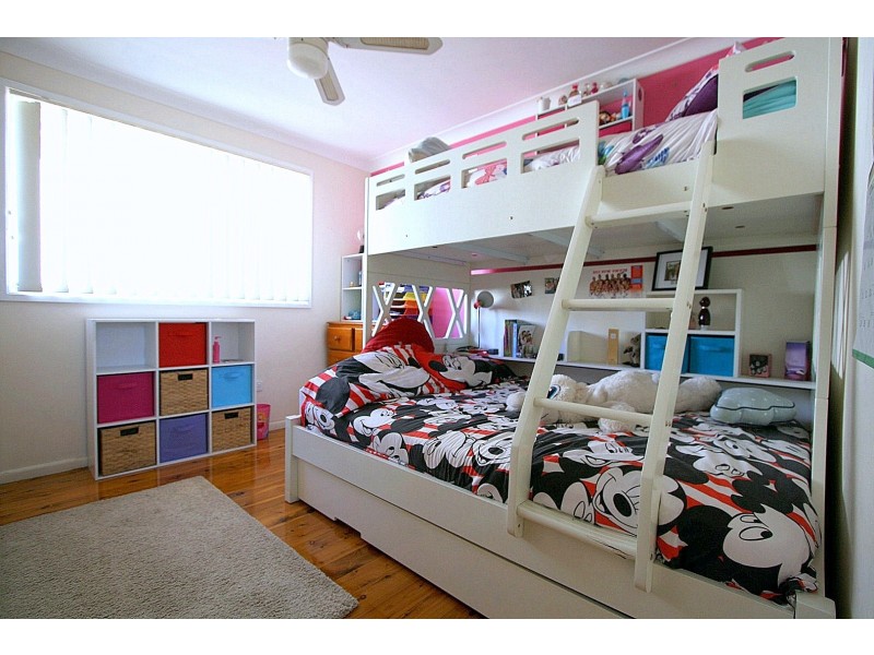 23 Cumberland Ave, Georges Hall NSW 2198