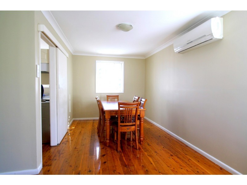 23 Cumberland Ave, Georges Hall NSW 2198