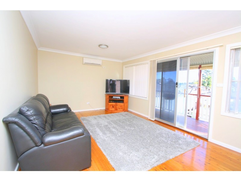23 Cumberland Ave, Georges Hall NSW 2198