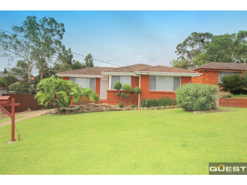 19 Lincoln Road, Georges Hall NSW 2198