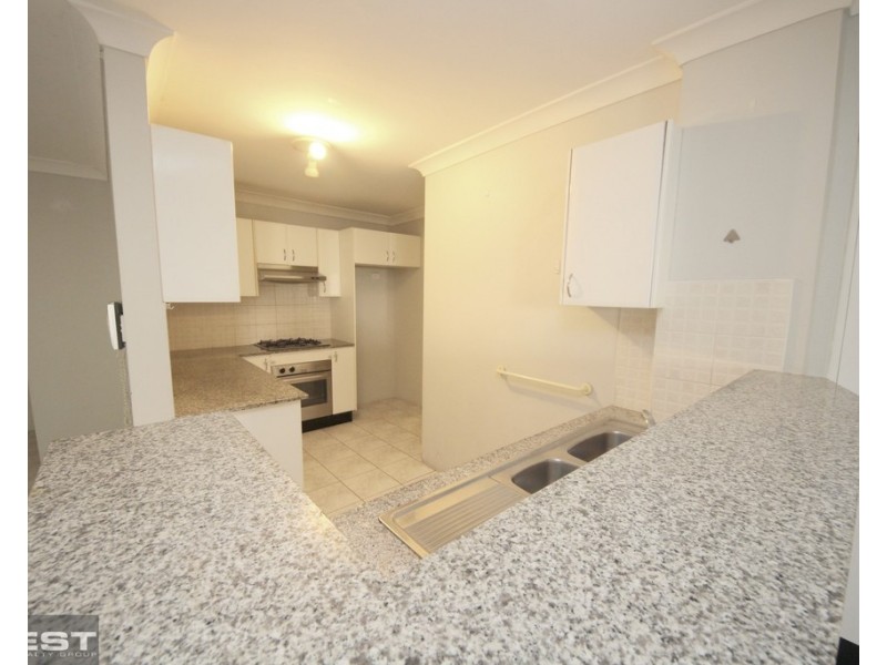 4/4-8 Gordon Street, Bankstown NSW 2200