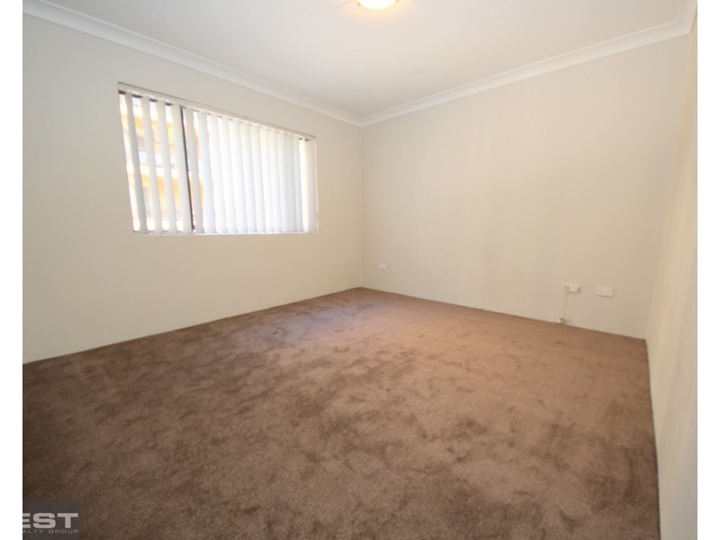 4/4-8 Gordon Street, Bankstown NSW 2200