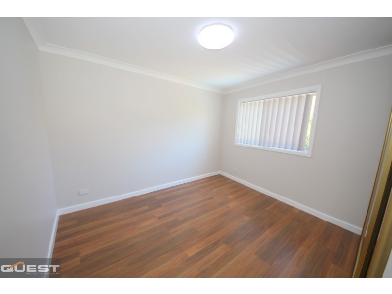 2/39 Waterside Crescent, Carramar NSW 2163