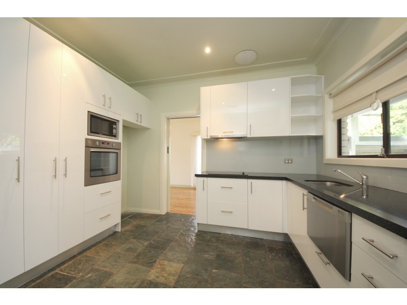 8 Fenwick Avenue, Roselands NSW 2196