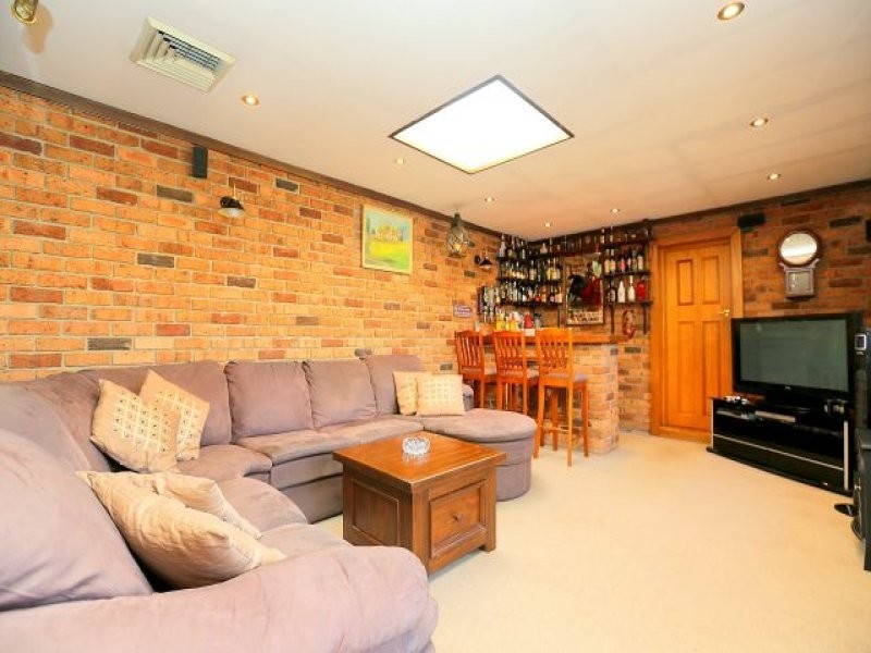 65 Wendy Avenue, Georges Hall NSW 2198