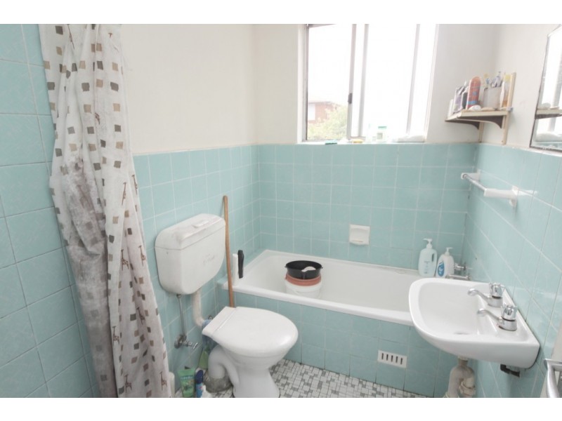 2/47 Yerrick Road, Lakemba NSW 2195