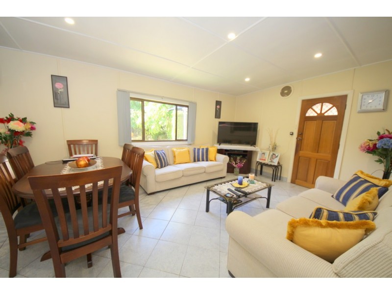 5 Carrisbrook Avenue, Punchbowl NSW 2196