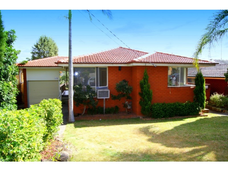 13 Cumberland Avenue, Georges Hall NSW 2198