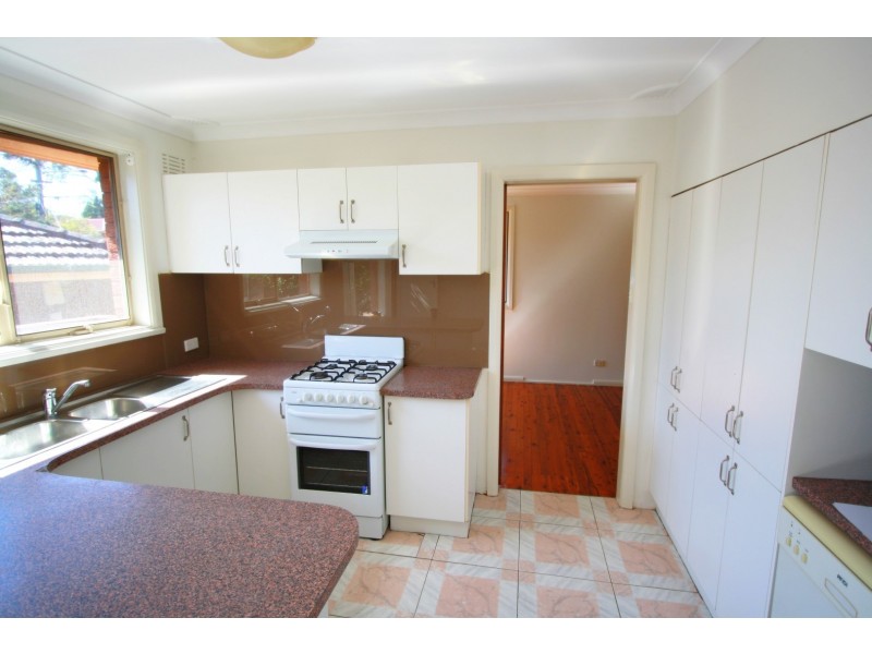 13 Cumberland Avenue, Georges Hall NSW 2198