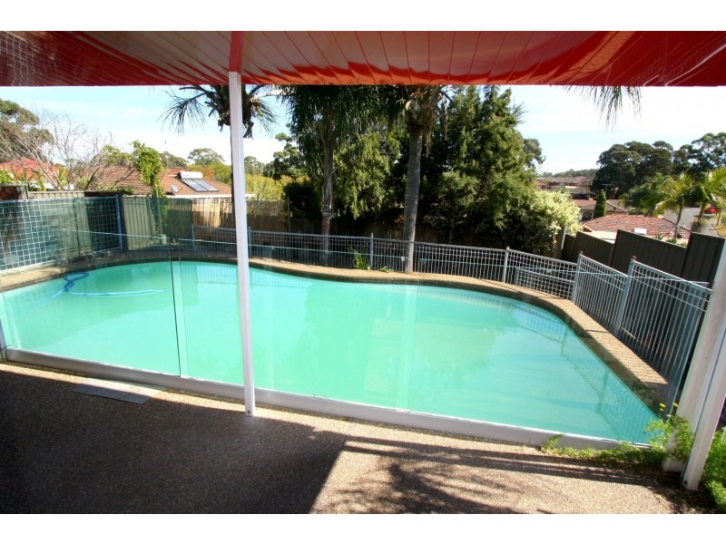 13 Cumberland Avenue, Georges Hall NSW 2198