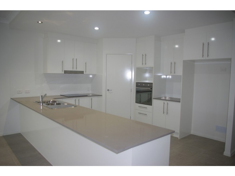 2/14 Kim Jon Court, Thornlands QLD 4164