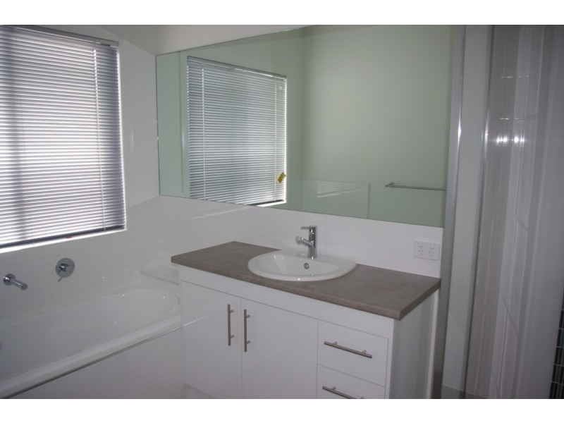 2/14 Kim Jon Court, Thornlands QLD 4164