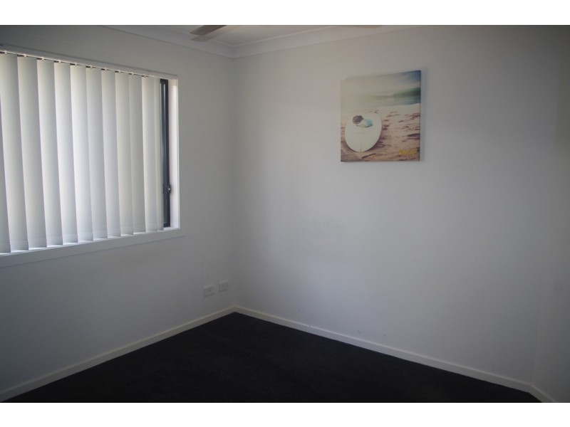 2/8 Sandalwood Street, Thornlands QLD 4164