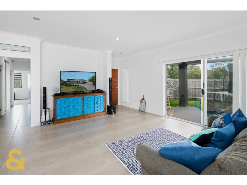 2 Sandalwood Street, Thornlands QLD 4164