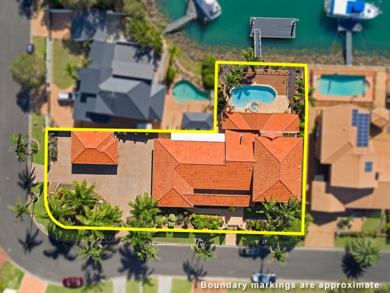 2 Sternlight Court, Raby Bay QLD 4163