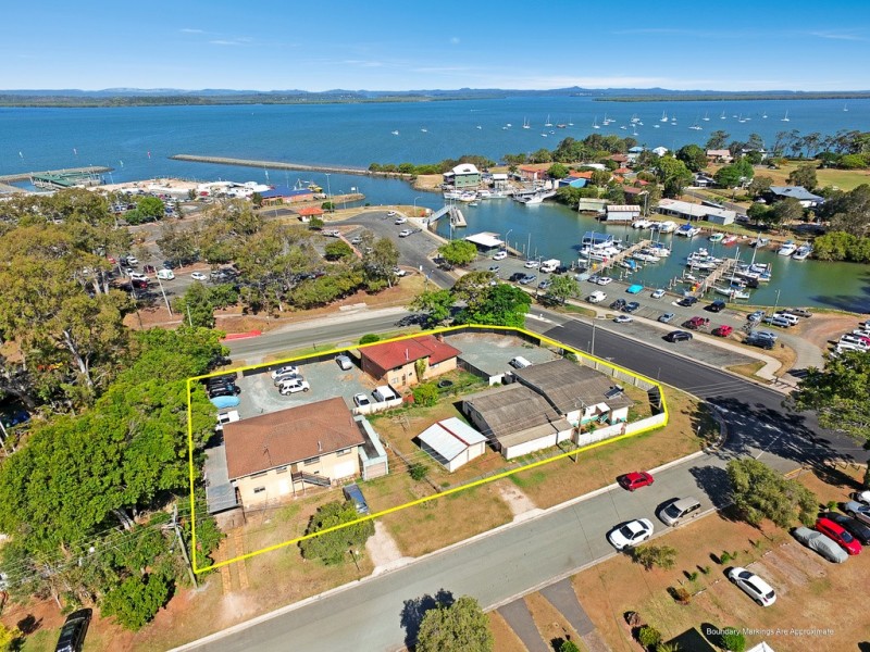 18 Outridge Street, Redland Bay QLD 4165