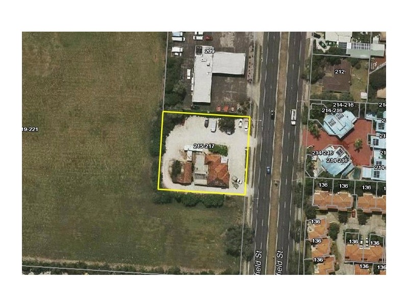 215-217 Bloomfield Street, Cleveland QLD 4163