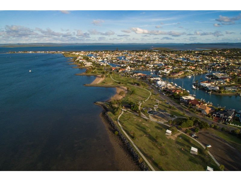 215-217 Bloomfield Street, Cleveland QLD 4163