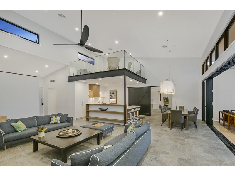 29 Plymouth Court, Raby Bay QLD 4163