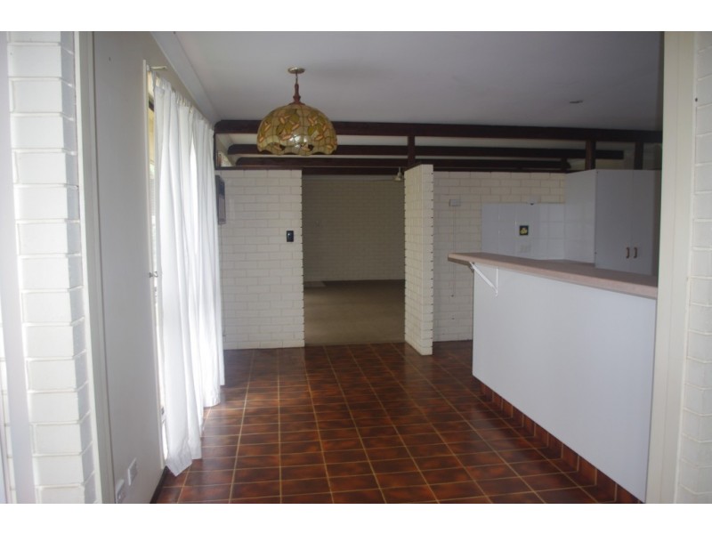 8 Mallet Street, Victoria Point QLD 4165