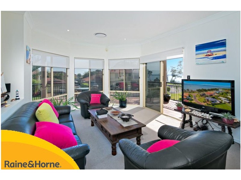 4 Cliftonville Place, Redland Bay QLD 4165