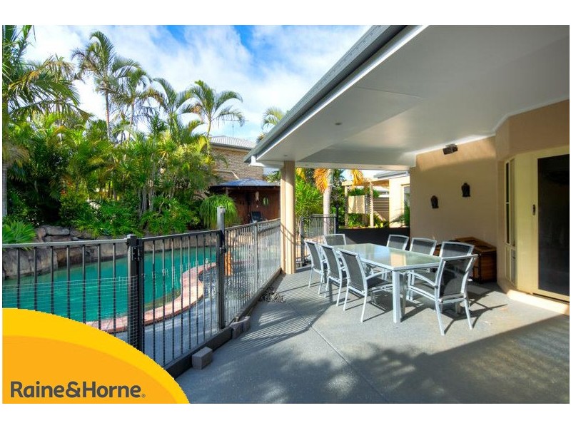 4 Cliftonville Place, Redland Bay QLD 4165