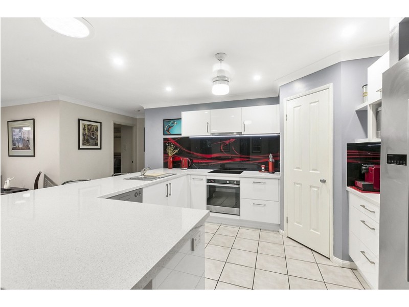 14 Ribonwood Street, Thornlands QLD 4164