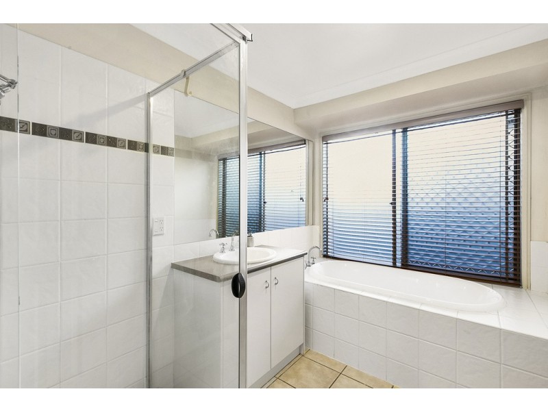 14 Ribonwood Street, Thornlands QLD 4164