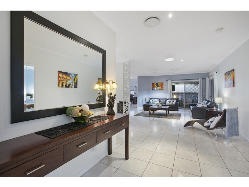 17 Bush Cherry Place, Thornlands QLD 4164