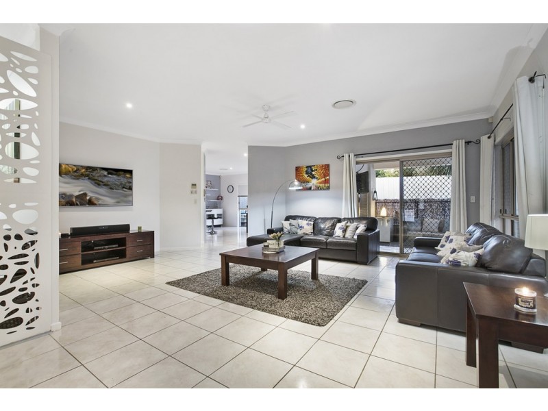 17 Bush Cherry Place, Thornlands QLD 4164