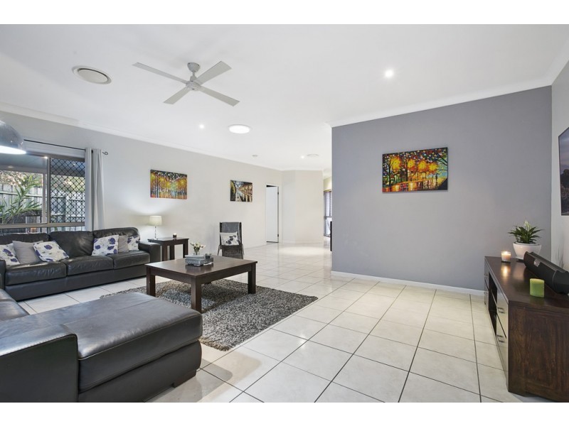 17 Bush Cherry Place, Thornlands QLD 4164