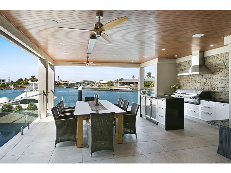 55 Masthead Drive, Raby Bay QLD 4163