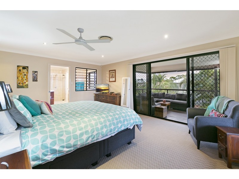 46 Torquay Road, Redland Bay QLD 4165